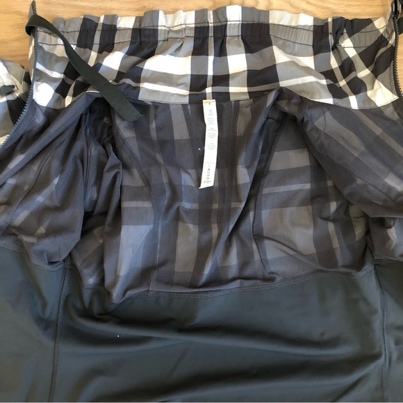 Like New Lululemon jacket - Picture 12 of 12